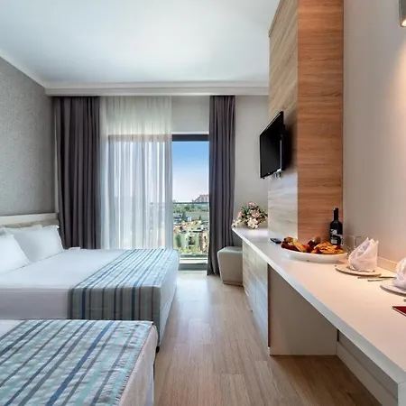 Orfeus Queen Hotel Colakli