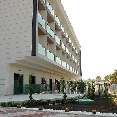 Orfeus Queen Hotel Colakli