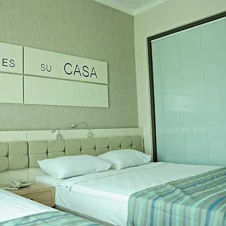 Orfeus Queen Colakli