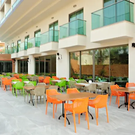 Orfeus Queen Hotel Colakli