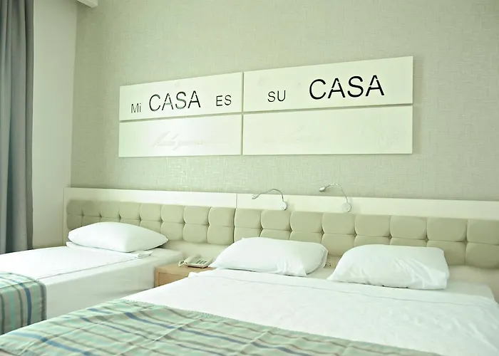 Orfeus Queen Hotel Colakli