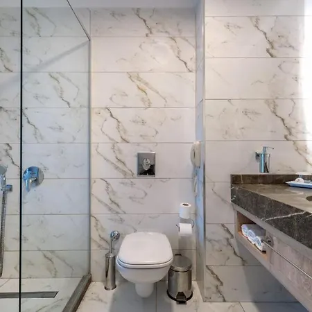 Szálloda Orfeus Queen Colakli