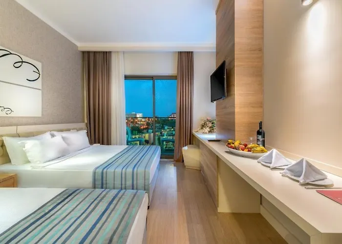 Orfeus Queen 호텔 코라클리