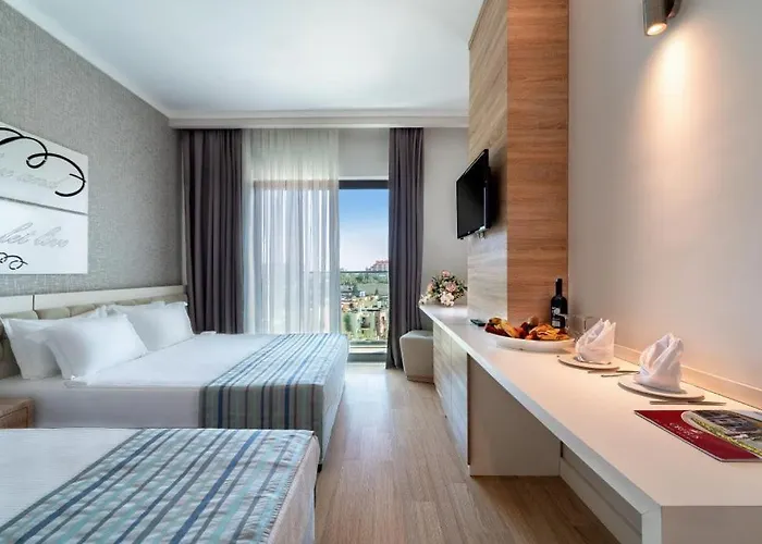 Orfeus Queen 호텔 코라클리