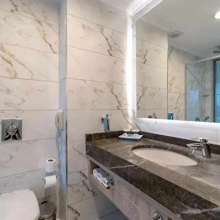 Orfeus Queen Отель 4*