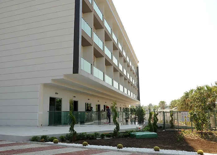 Orfeus Queen Hotel Colakli
